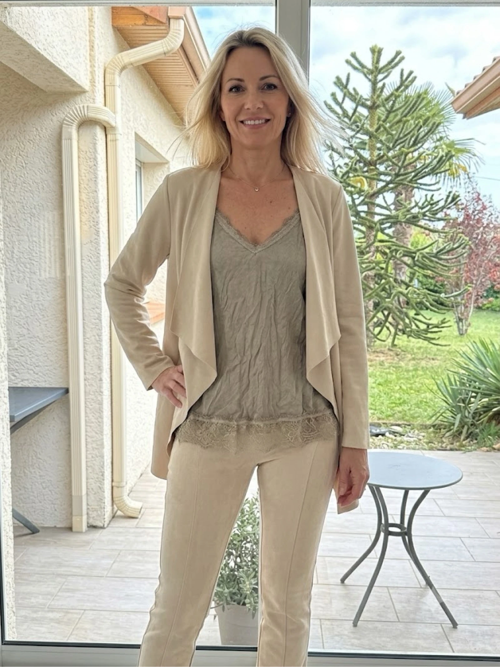 Conjunto Chic Suede Laurie & Joe + Blusa de renda – photo 2